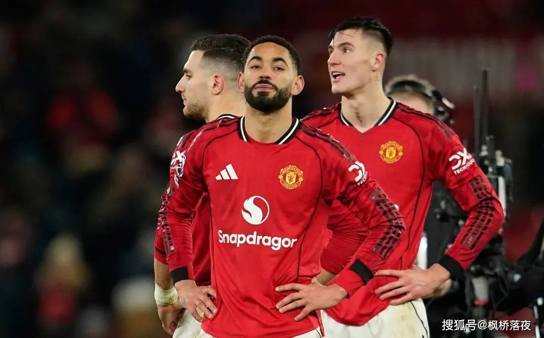 7650万先生9场0球!曼联亿元锋线集体哑火,靠替补奇兵遮羞